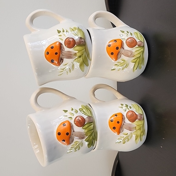 Vintage Other - Set of 4 vintage Merry Mushroom coffee mugs